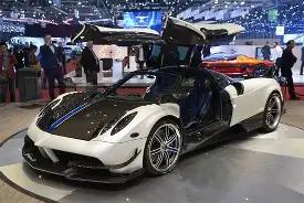 陈冠希海滩,秀幸福,与秦舒培携,爱游戏平台,爱游戏官方网站,爱游戏登录入口,爱游戏app下载